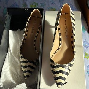Via spiga black white kitten heels